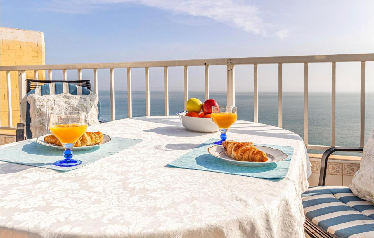 Cozy Apartment In Benalmadena With House Sea View 외부 사진